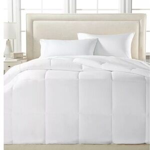 Royal Luxe Lightweight Microfiber Down Alternative Twin Comforter Hypoallergenic